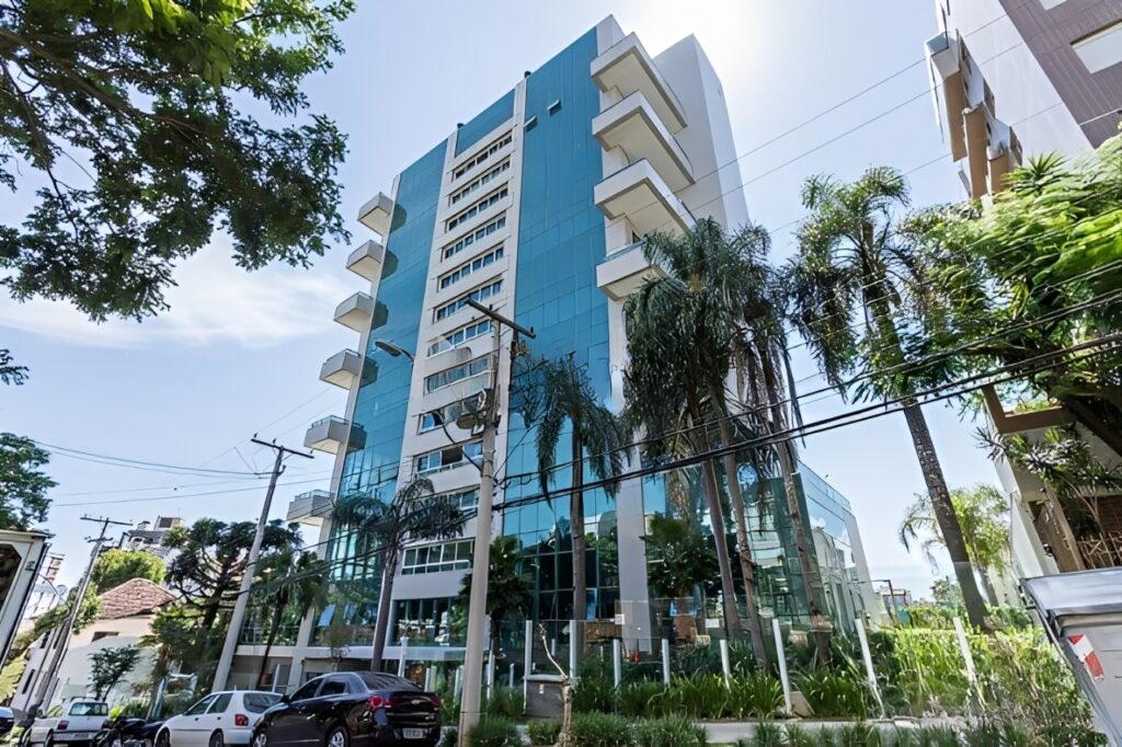 Apartamento 4 Suítes, 4 Vagas no Petrópolis 305m² 8 1
