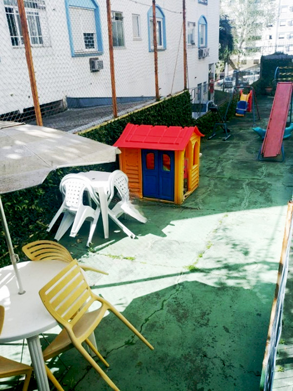 Apartamento mobiliado, 3 dormitórios Mont Serrat 14 20