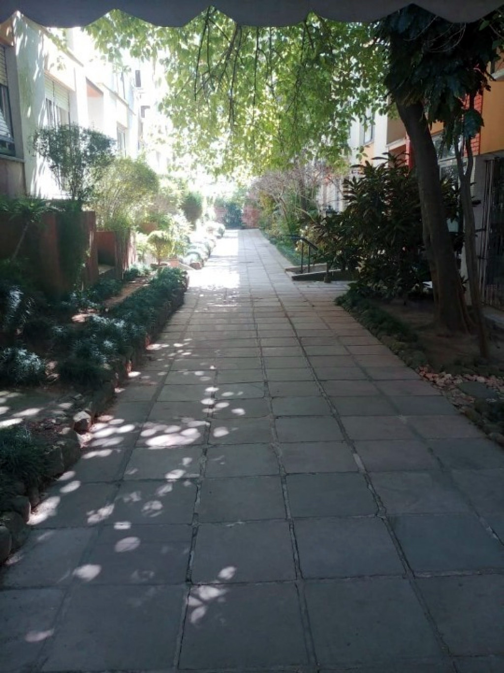 Apartamento mobiliado, 3 dormitórios Mont Serrat 26 Imagem 3